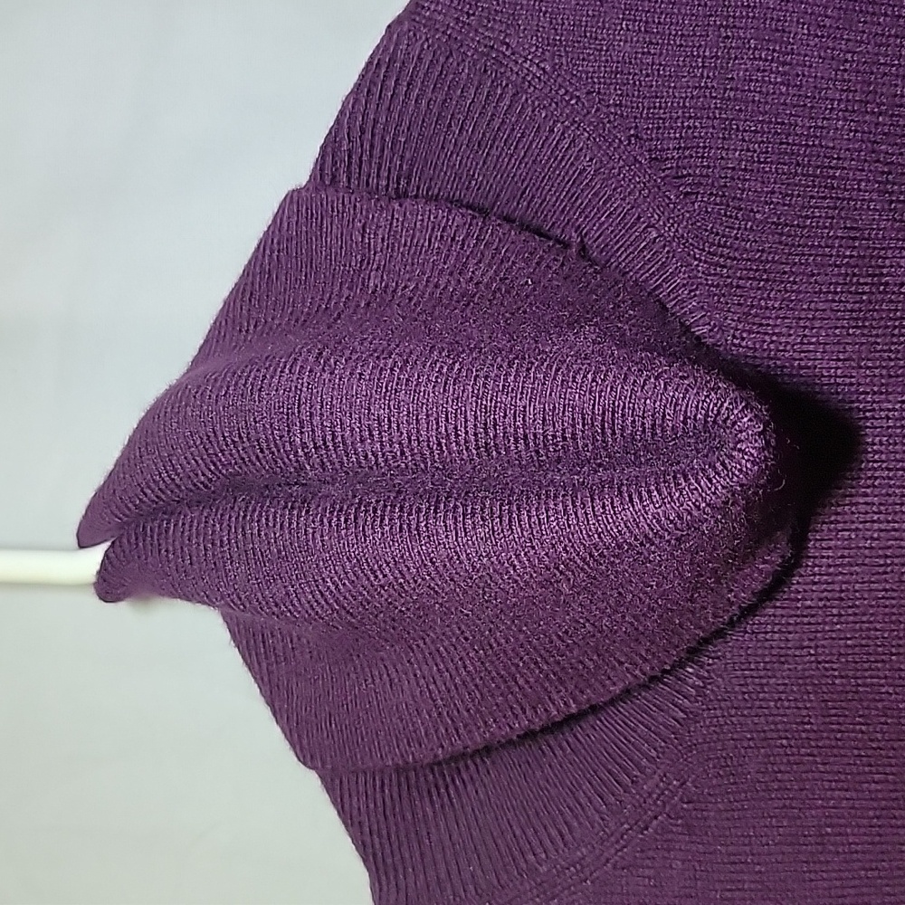 Banana Republic xs turtleneck plum purple sweater - Picture 4 of 10